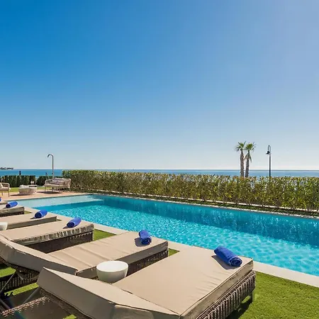 Vacation Marbella I Imare Waterfront, Beachfront Villa, Rooftop Jacuzzi, Indoor *