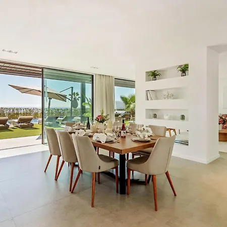 Vacation Marbella I Imare Waterfront, Beachfront Villa, Rooftop Jacuzzi, Indoor