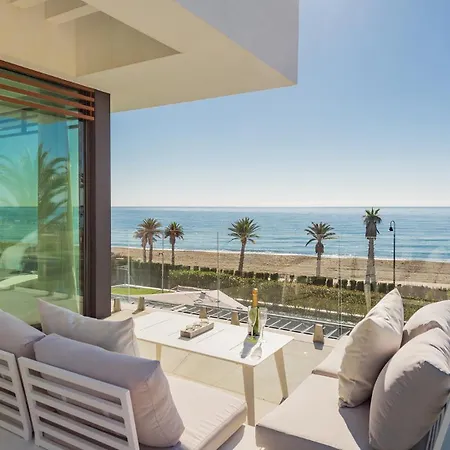 Βίλα Vacation Marbella I Imare Waterfront, Beachfront Villa, Rooftop Jacuzzi, Indoor