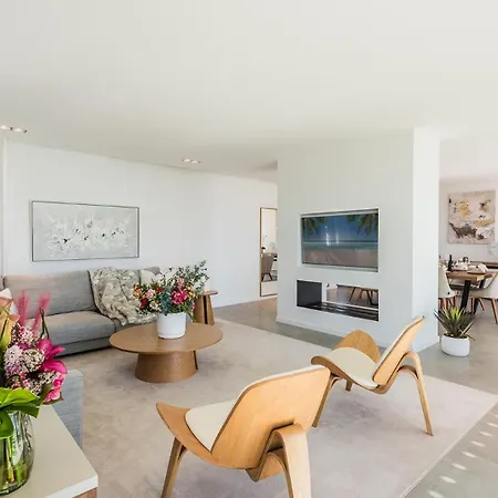 Vacation Marbella I Imare Waterfront, Beachfront Villa, Rooftop Jacuzzi, Indoor Βίλα